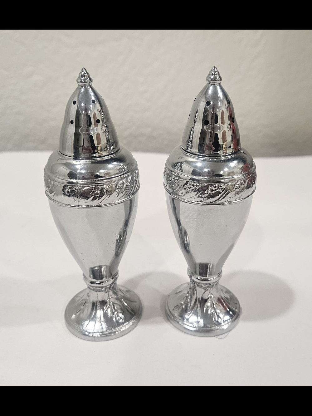 Vintage Berkley Silverplate Salt and Pepper Shakers Leaf/Floral Design Set of 2